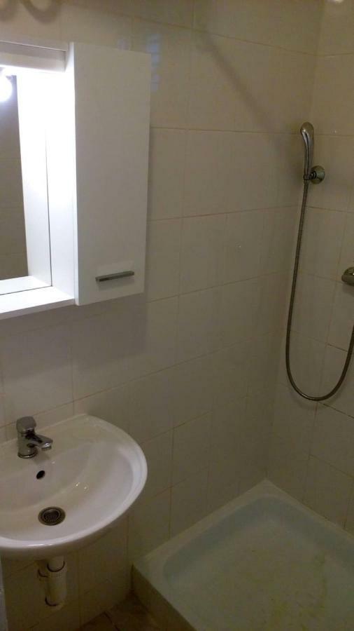Apartments Verica Паг Экстерьер фото
